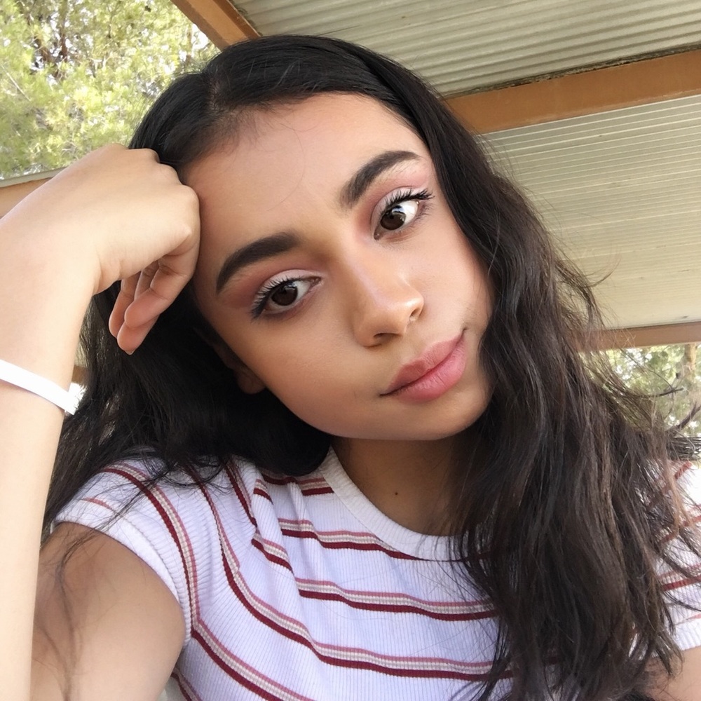 Meet your Posher, Nathaly